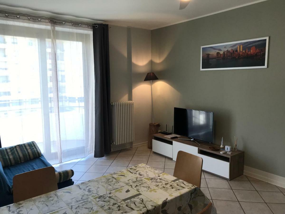 Apartamento Grazioso Bilocale Metro/Centro Brescia Exterior foto